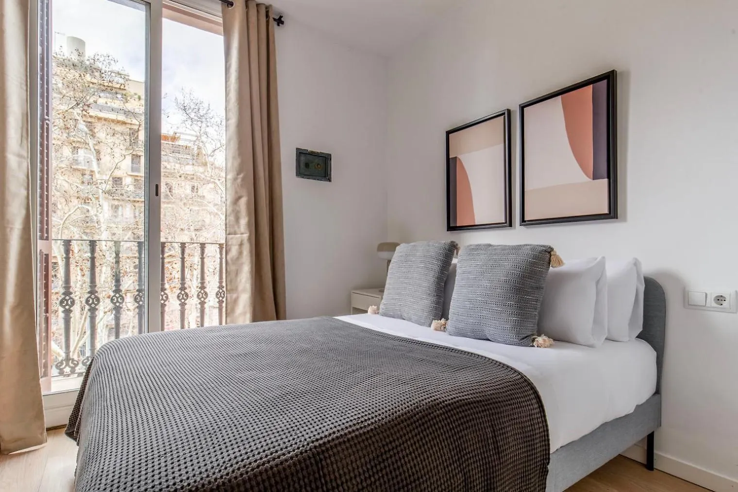 바르셀로나 Blueground La Dreta De Leixample Balcony Bcn-130 아파트 스페인